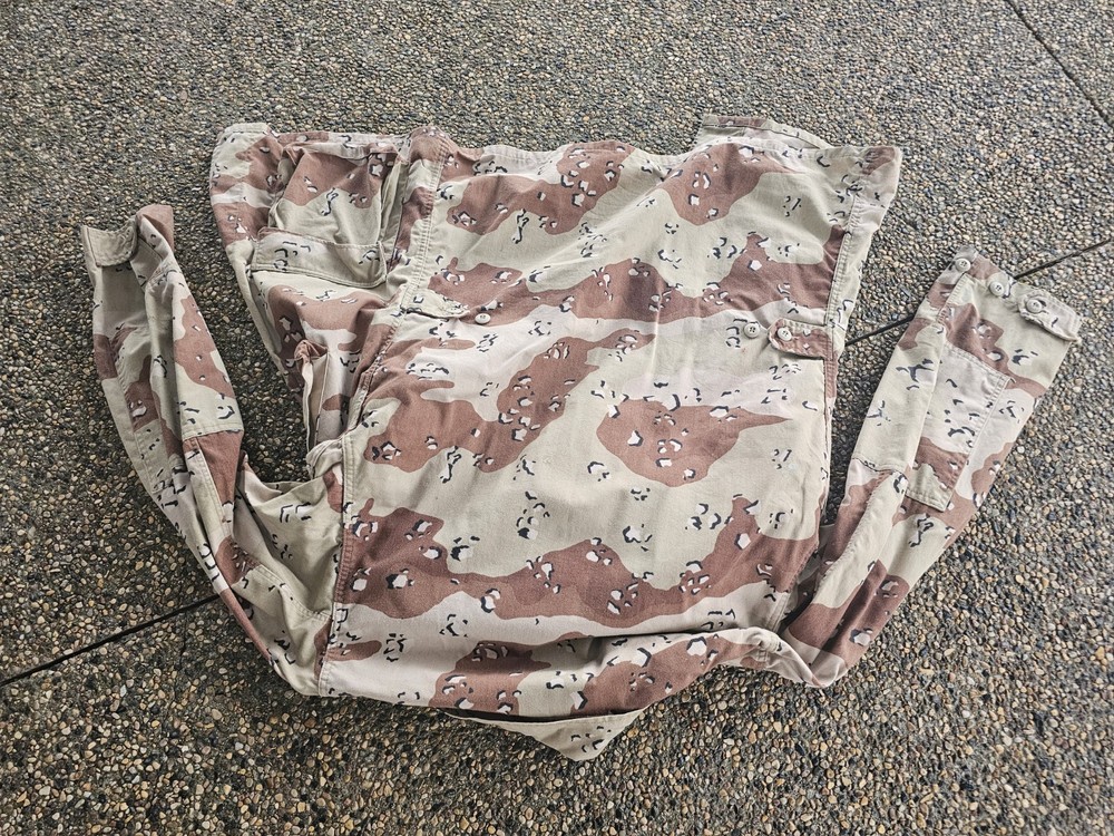Desert Storm Era USGI Chocolate Chip Desert Pattern Combat Shirt Medium Long
