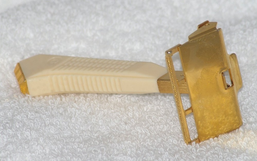 GEM Gold Featherweight Single Edge Razor from 1949