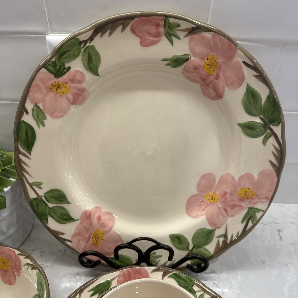 Franciscan Desert Rose Five Piece Place Setting - Great Condition