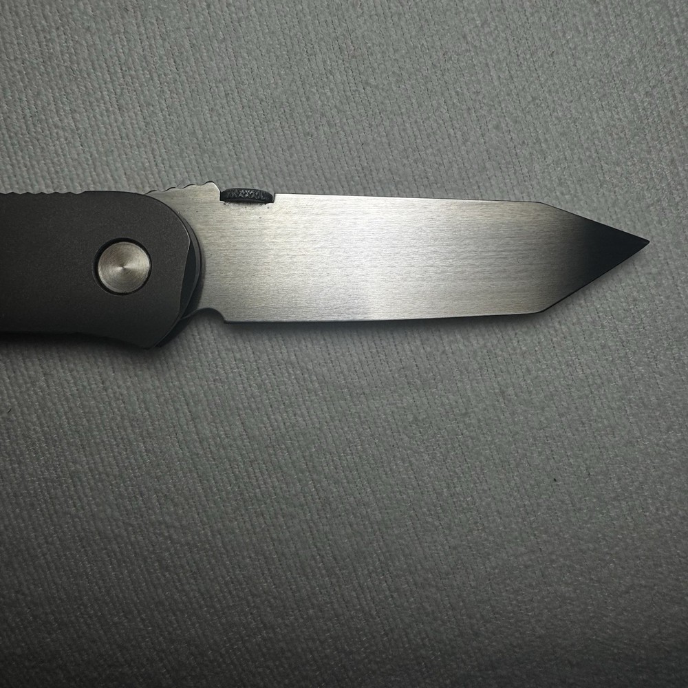 Custom Emerson Non-Waved Cqc-6
