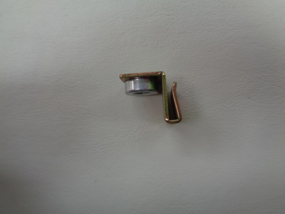 ARCTIC CAT 0423-435 BOX MOUNT CLIP