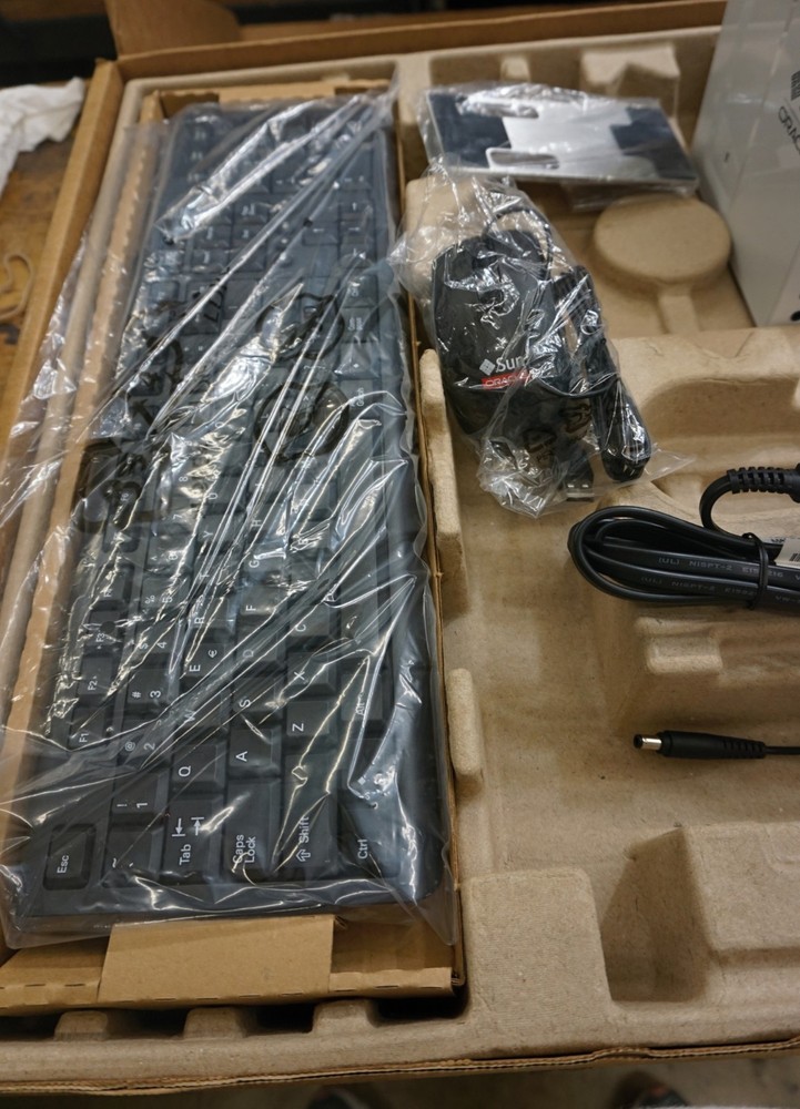 SUN ORACLE SERVER 7510 NEW FREE SHIPPING