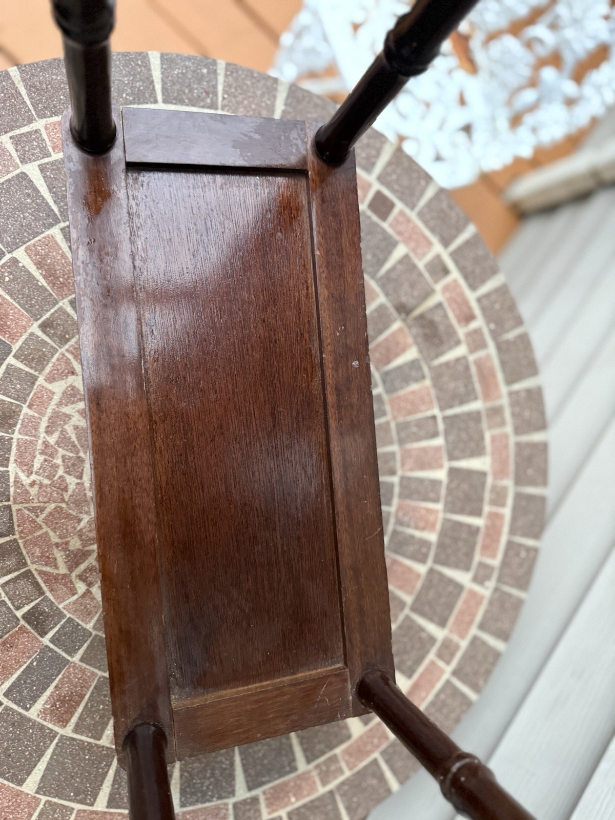 Vintage Bombay Company mahogany/brass umbrella stand W/faux bamboo. Missing Tray