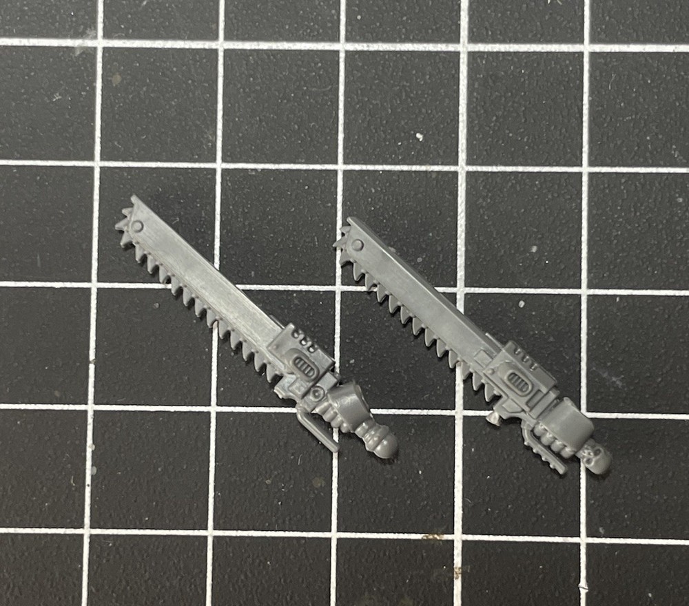 Warhammer 40k Space Marines Chainswords x 2