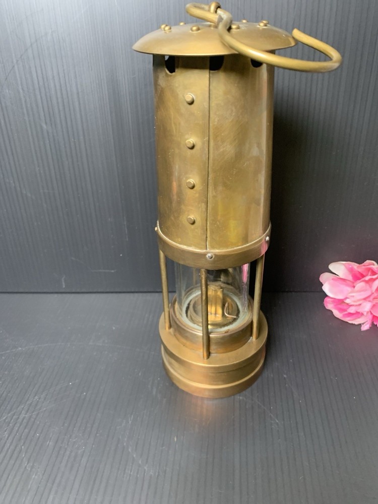 Makers Aberdare - E. Thomas & Williams LTD - Cambrian Brass Miners Lamp