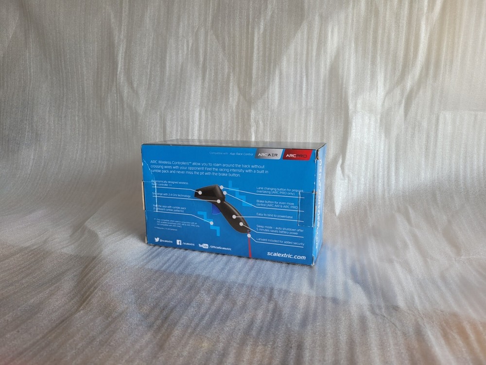 Scalextric ARC AIR and ARC PRO Wireless Hand Controller - C8438 NEW