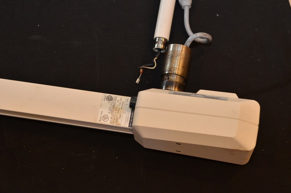 Adec 6300 Post Mount Dental Light Arm