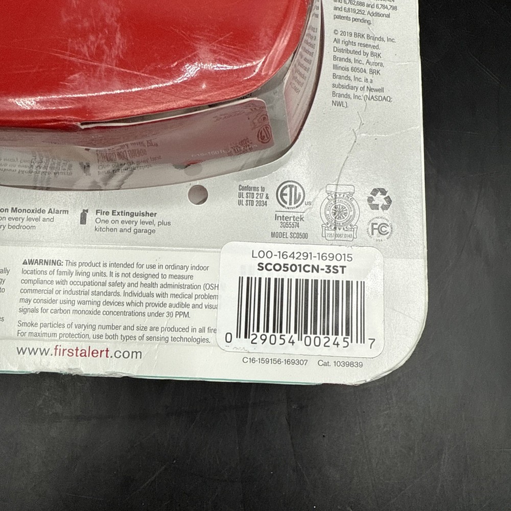 First Alert Wireless Interconnect Hardwired Smoke Alarm - SC0501CN
