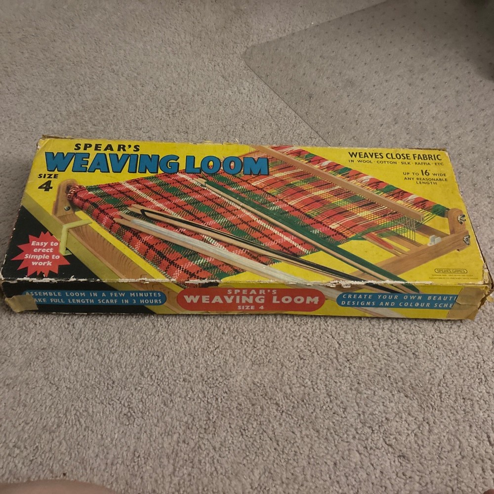 Weaving loom antique