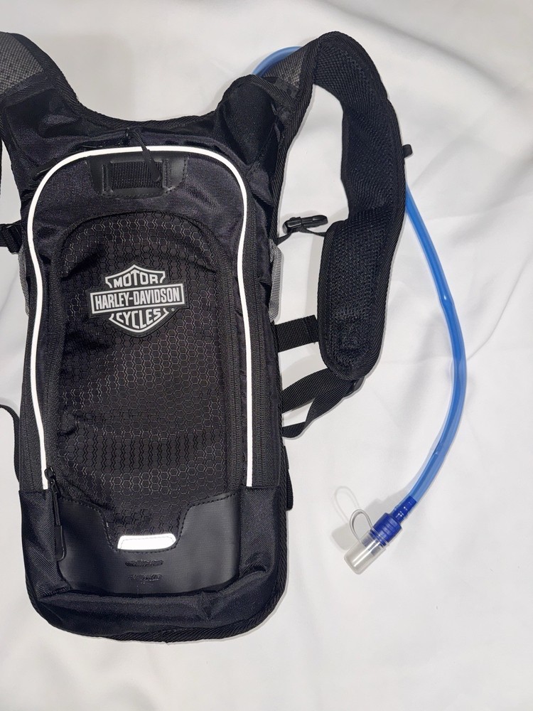 Harley-Davidson Motor Cycles Riding Hydration Pack Backpack 2L Bladder NWT 99422