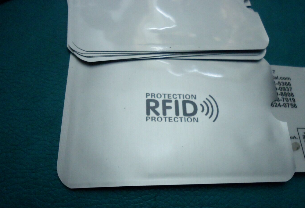 10-credit card protecion holders