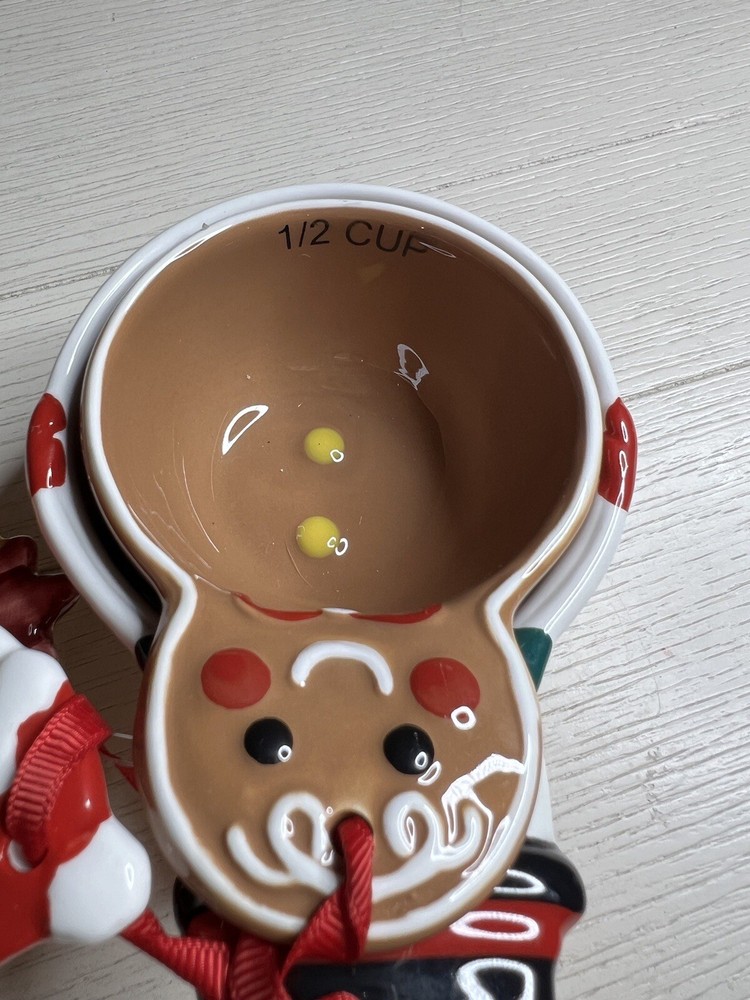 St. Nicholas Square Ceramic Measuring Cups & Spoons