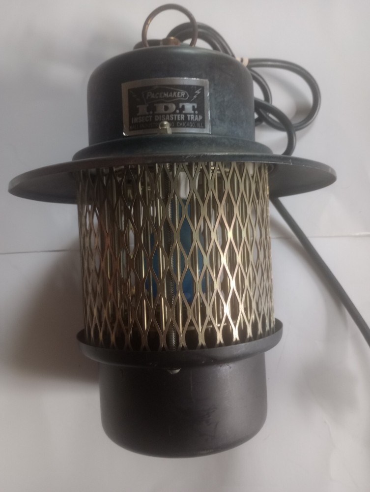 VTG HALL INDUSTRIES PACEMAKER I.D.T. INSECT DISASTER TRAP. WORKING
