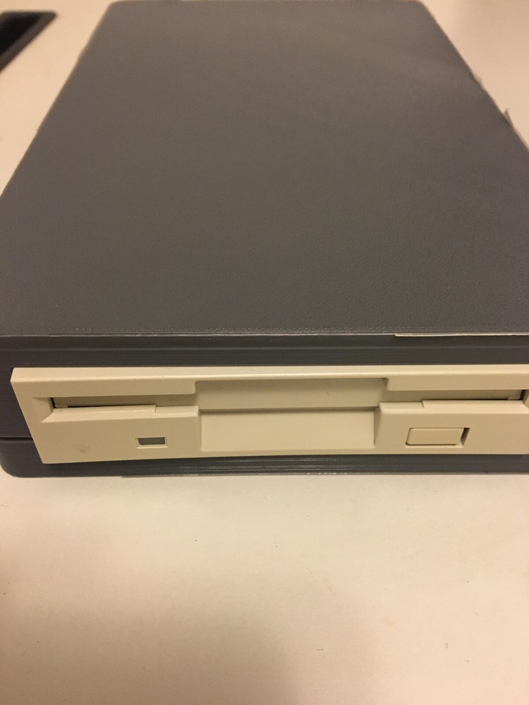 Fully working 720k external floppy drive for Atari ST