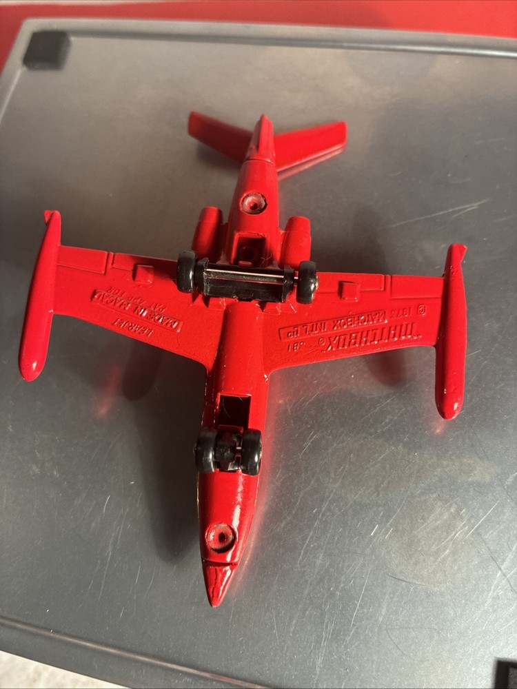 MATCHBOX Intl. Macau SB1 1973 DATAPOST Red LEARJET.