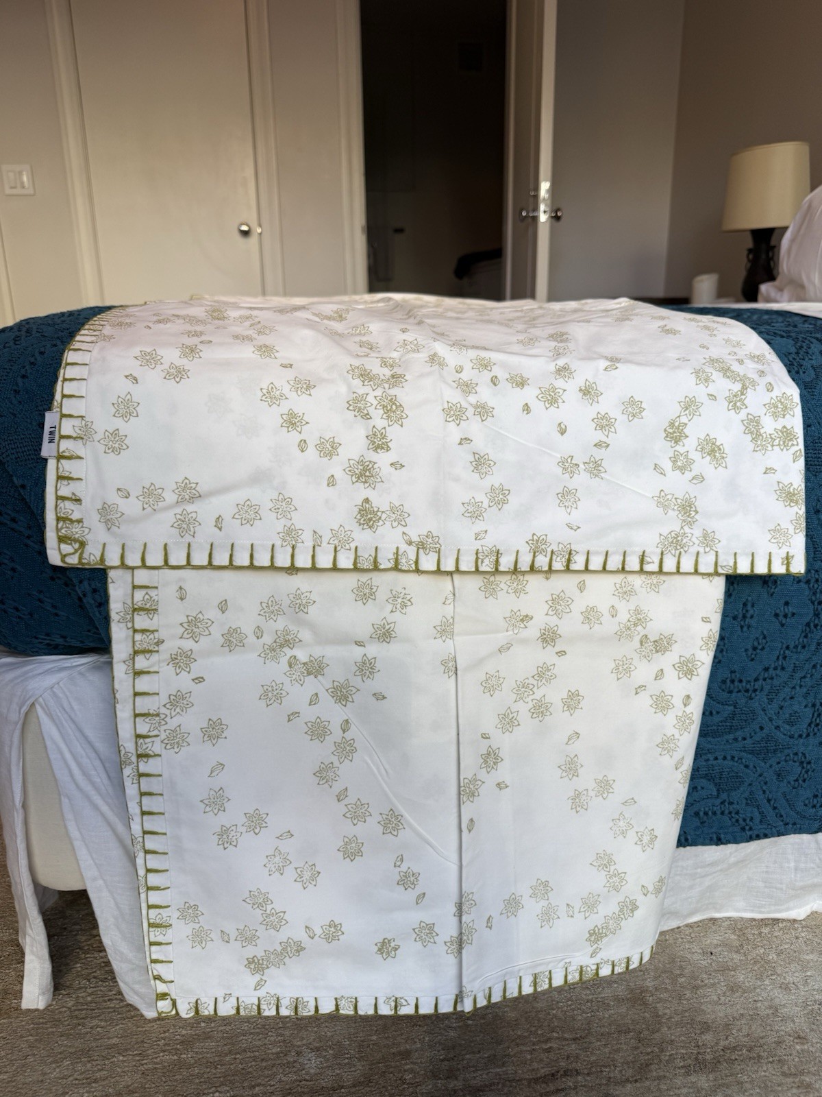 TWIN John Robshaw Organic Cotton Sage Green floral Duvet Cover - Owned (2 Avail)