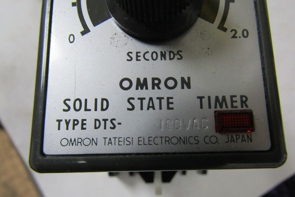 ✌ NEW OMRON 100 VAC 0-2.0 SECONDS SOLID STATE TIMER TYPE DTS-100VAC WITH BASE