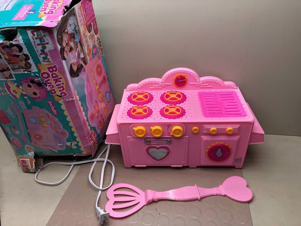 Lalaloopsy Baking Oven w/ Rough Box
