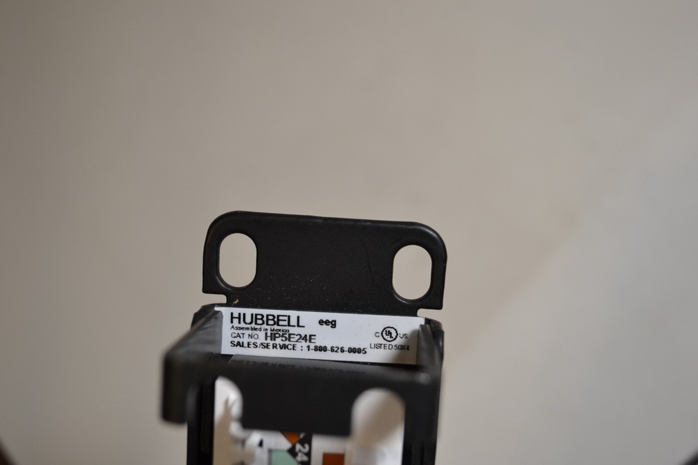 HUBBELL HP5E24E Patch Panel Cat5e 24 Ports