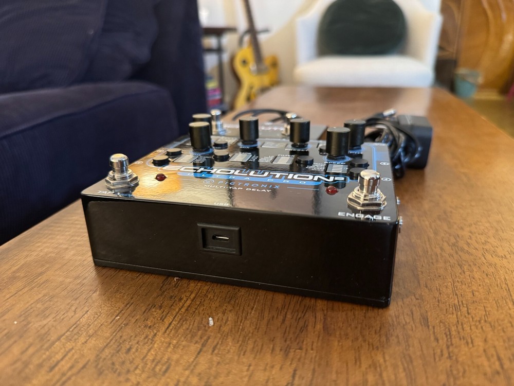 Pigtronix Echolution2 Ultra Pro Multi-Tap Delay Guitar Effect Pedal & Remote