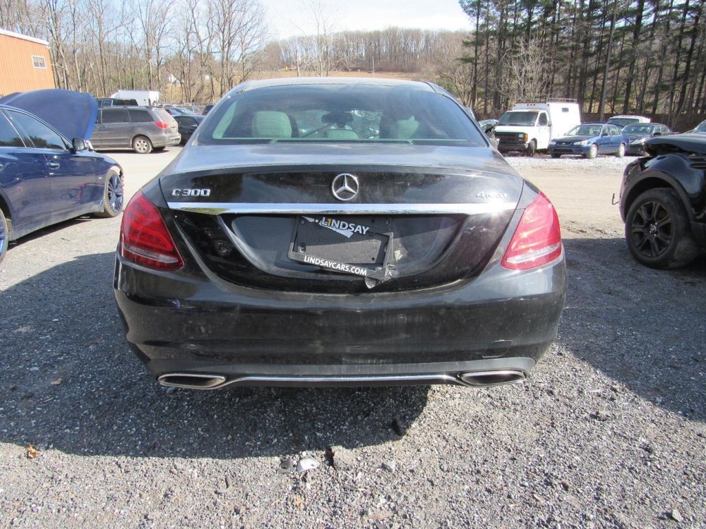 C220 2015 Glove Box 1032253