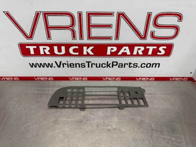 PETERBILT  S64-6016-600 PANEL-DASH D GRAY