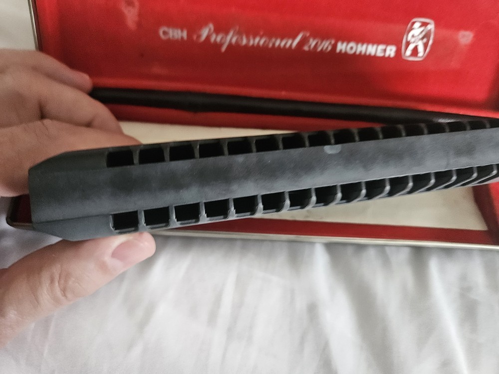 HOHNER CBH PROFESSIONAL 2016 HARMONICA WITH CASE