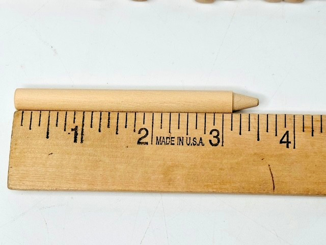 25 Unfinished Wood Turnings 3.5" Crayons