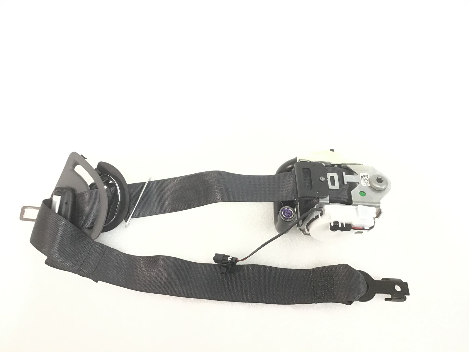 2019 2020 2021 2022 Chevy Silverado 1500 front right seat belt BLACK 84512913