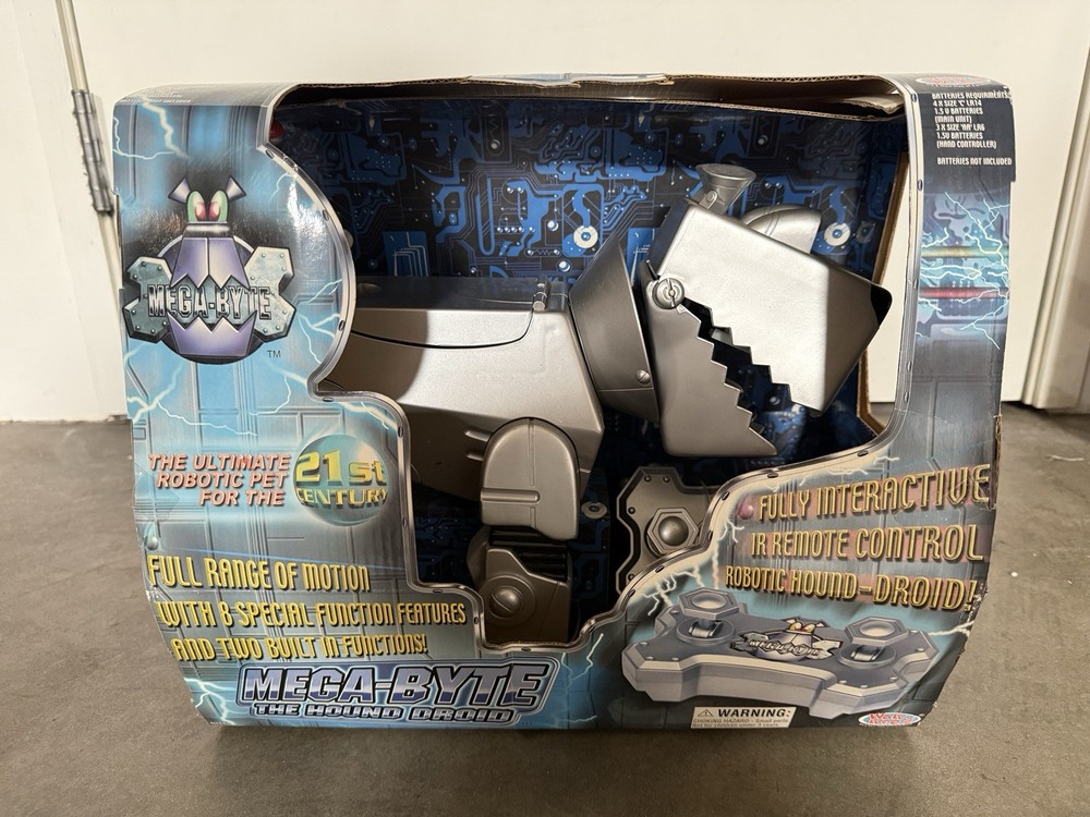 1999 Mega-Byte The Hound Droid  Remote Control R/C Robot Dog Box Instructions