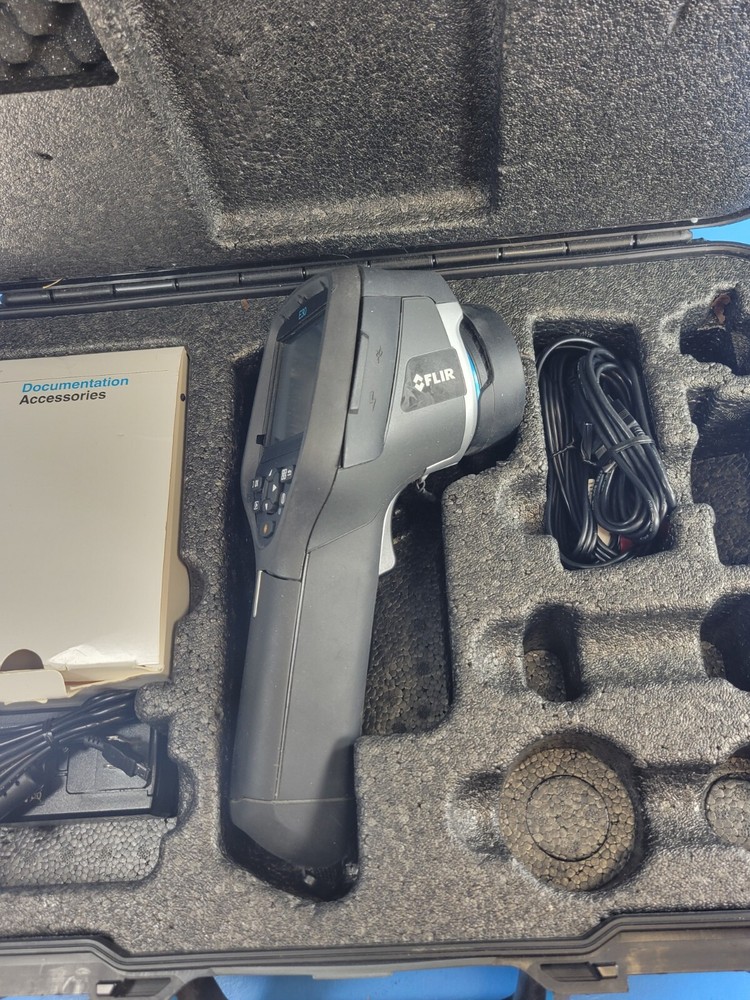 Flir E30 IR Infrared Thermal Imager Imaging Camera 60Hz Pristine!