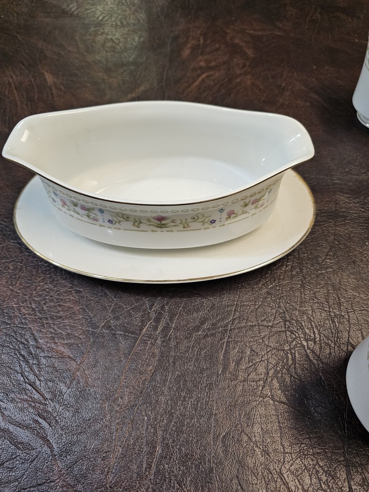 Floral Inspirations 8004 Classique