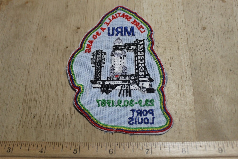 PORT LOUIS 1987 MRU L'ERE SPATIALE A 30 ANS SPACE PATCH