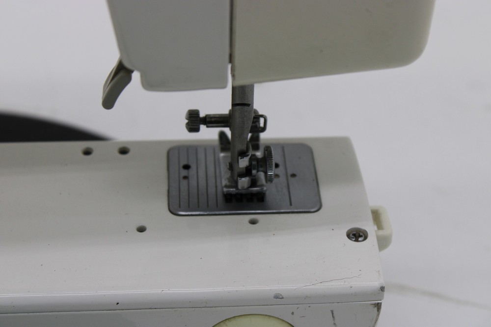 Brother VX-808 Sewing Machine - Untested As-is
