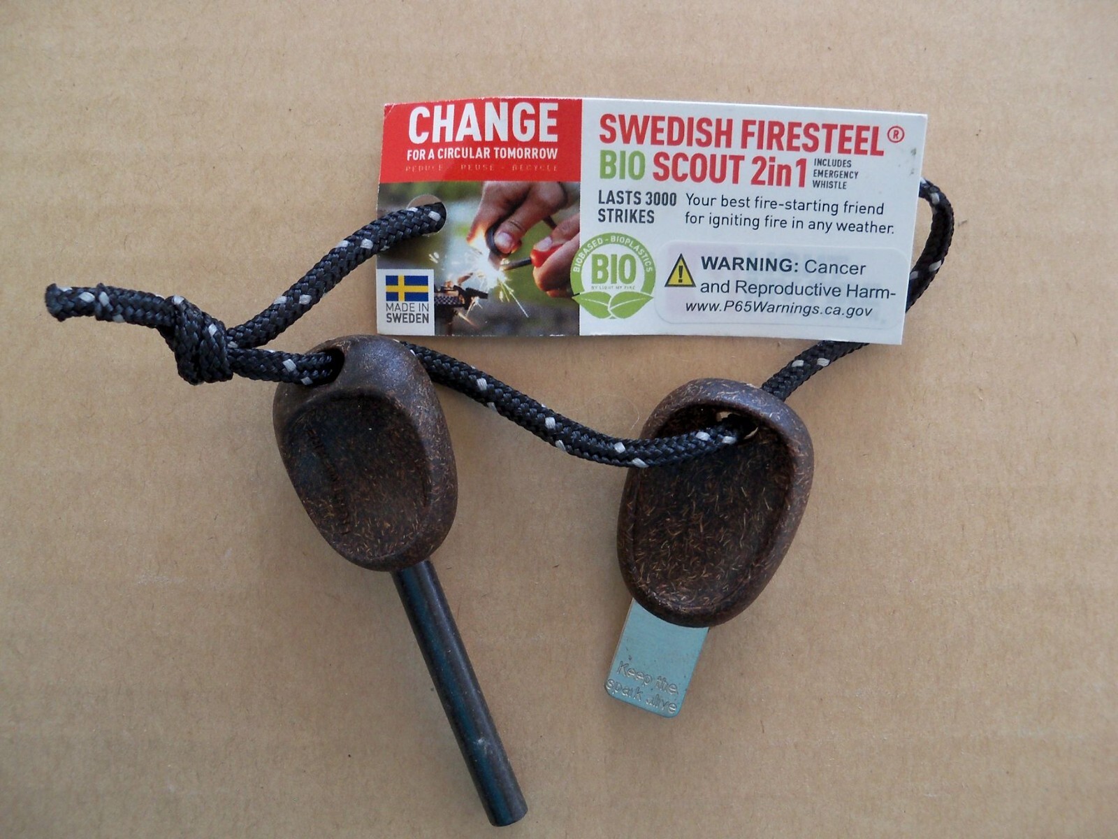 Light My Fire Swedish FireSteel Scout 2-in-1 - Fire Starter Flint Steel Whistle