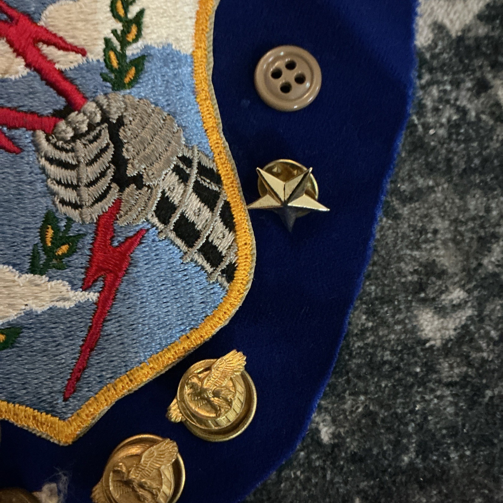 Lot Of Military Memorabilia Patches Buttons Sewing Kit