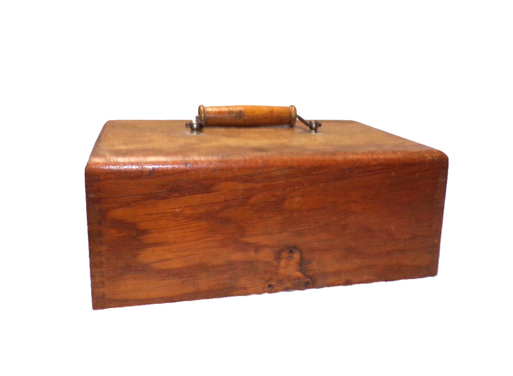 EDISON STANDARD MODEL A CYLINDER PHONOGRAPH LID AND HANDLE