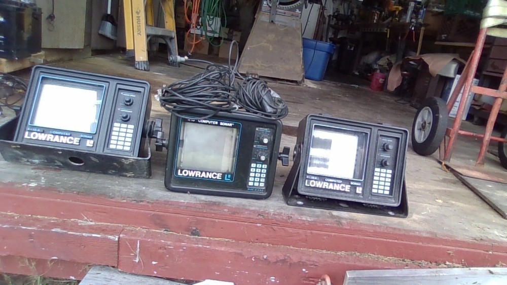 lowrance paper graph fish finder