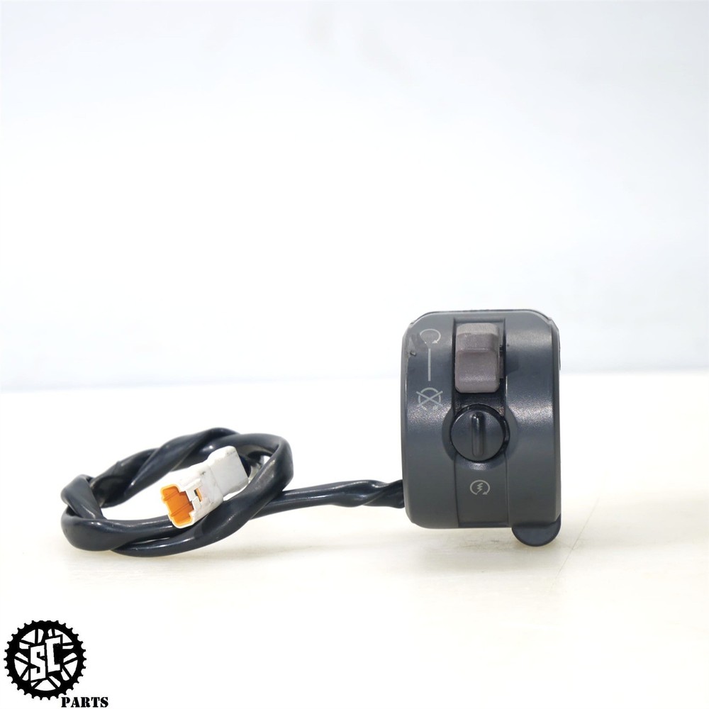 2016-2019 DUCATI 959 PANIGALE RIGHT CONTROL SWITCH