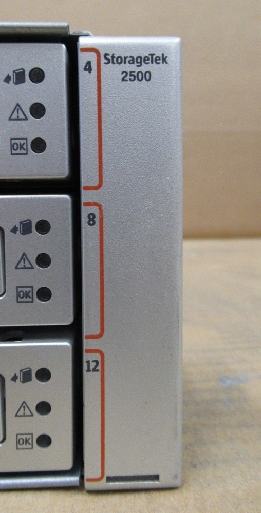 Sun StorageTek 2540 9x 300GB HDD Expansion Disk Array 2x Controller P16102-03-B