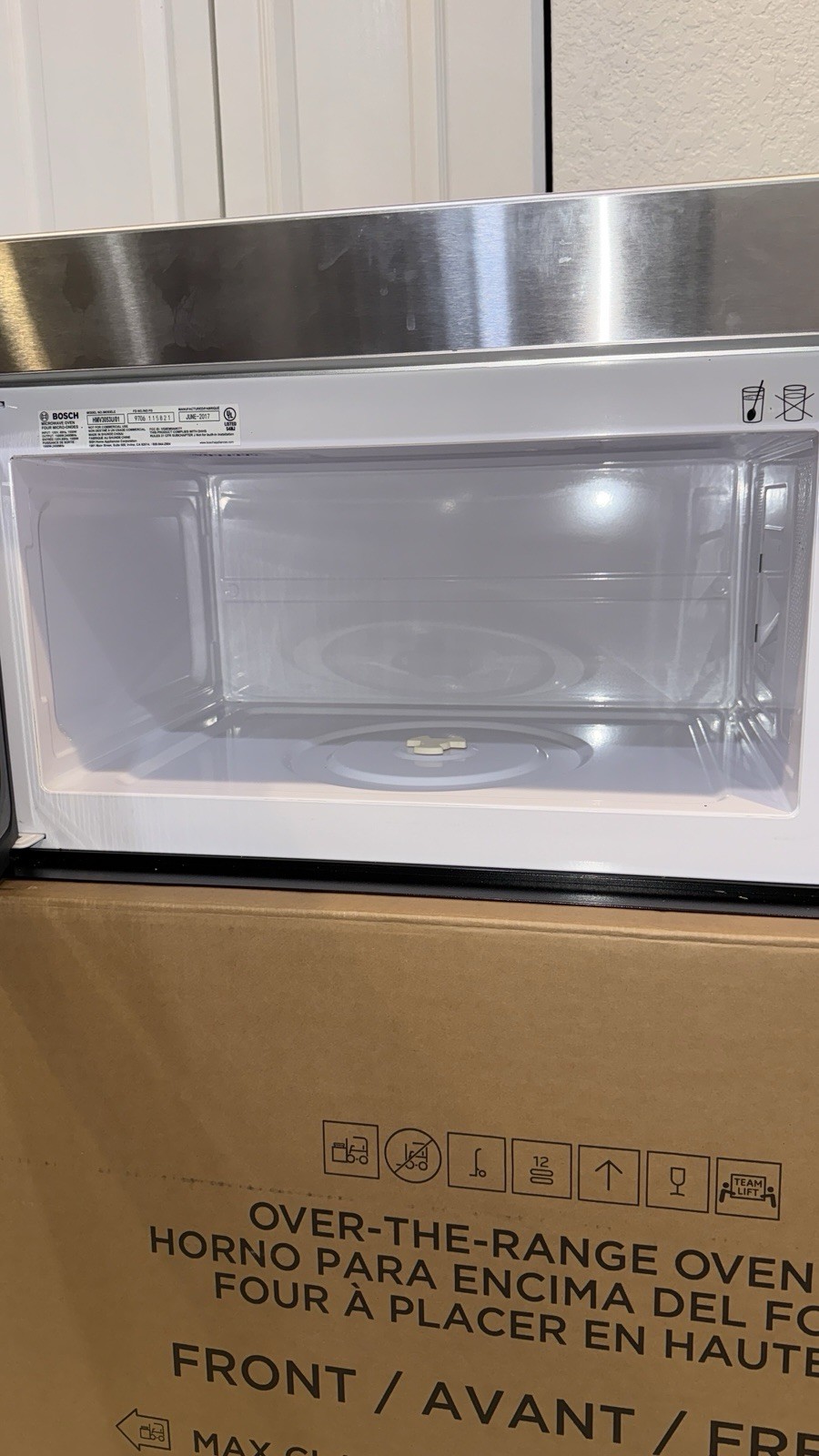 Bosch HMV3053U/01 Over-the-Range Microwave Stainless Steel 1.6 cu ft 1000W