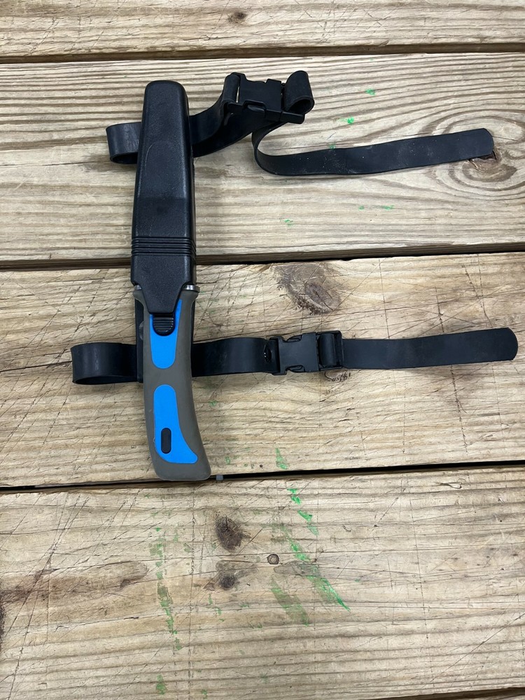 Dive knife and sheath