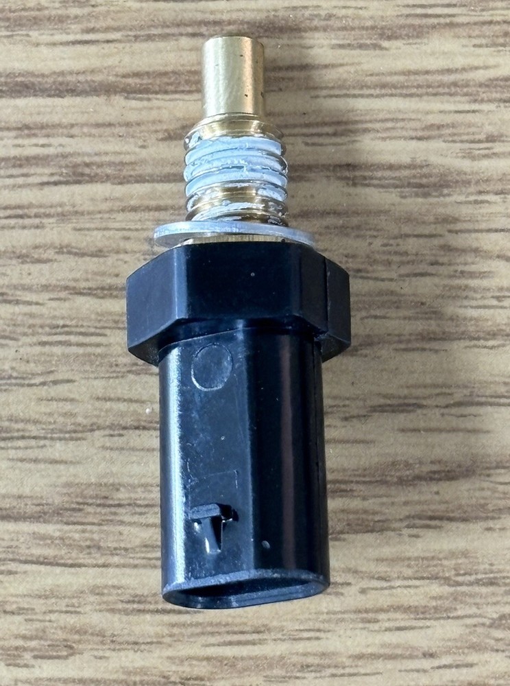 GM 2018-2022 Engine Coolant Temperature Sensor OEM 55488246