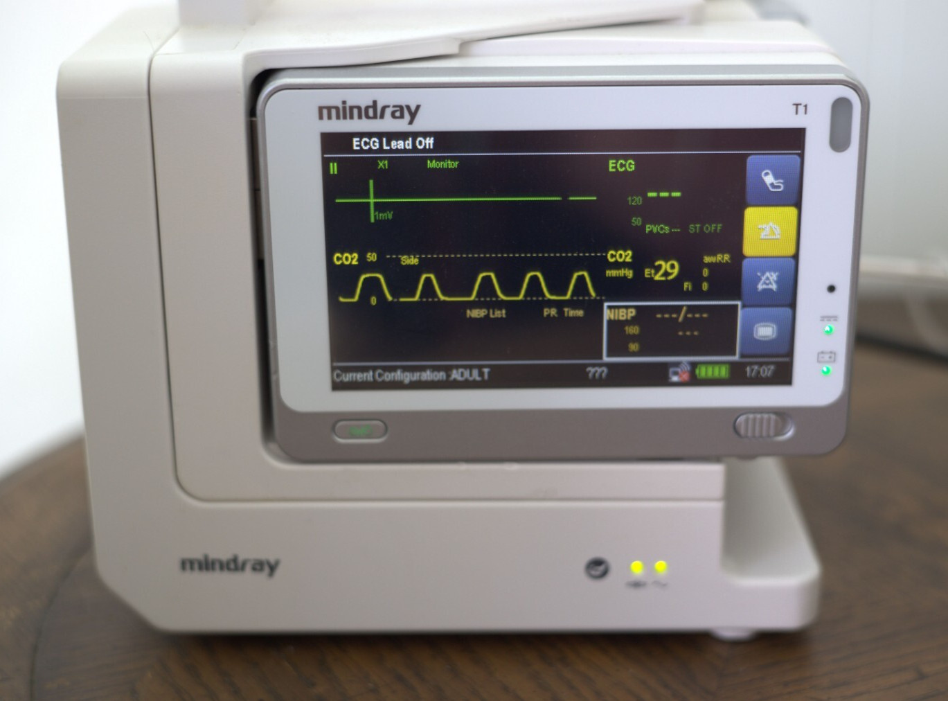 Mindray T1 - Nellcor Spo2, ECG, TEMP, NIBP, Co2 Side stream New open box