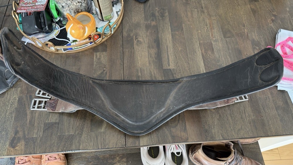 Devoucoux Brown Short Girth Size 28