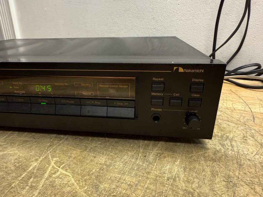 NAKAMICHI OMS-2A CD Player