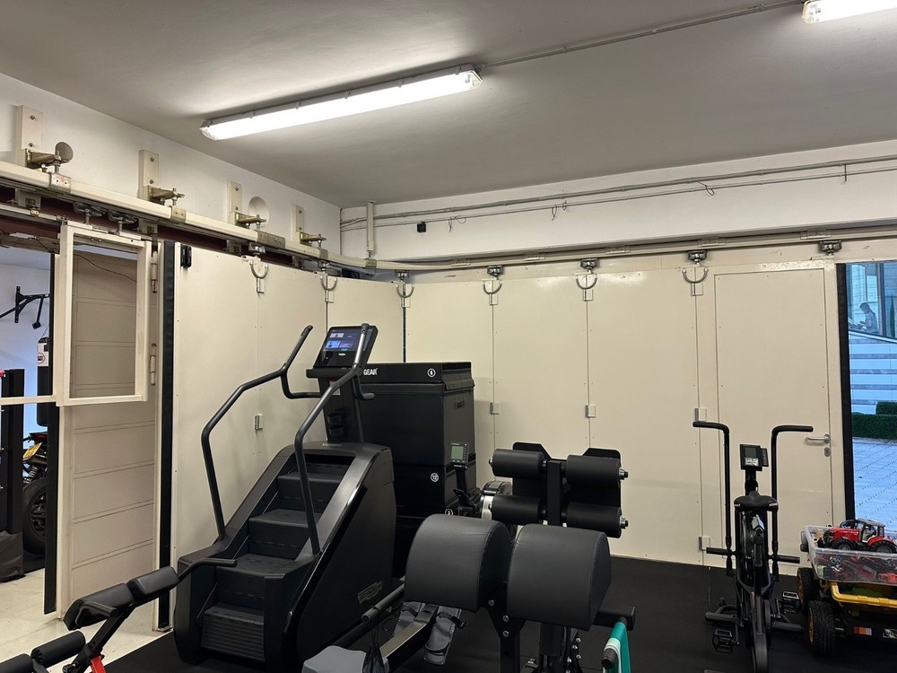 Automatic sliding gate & operator by Benincà