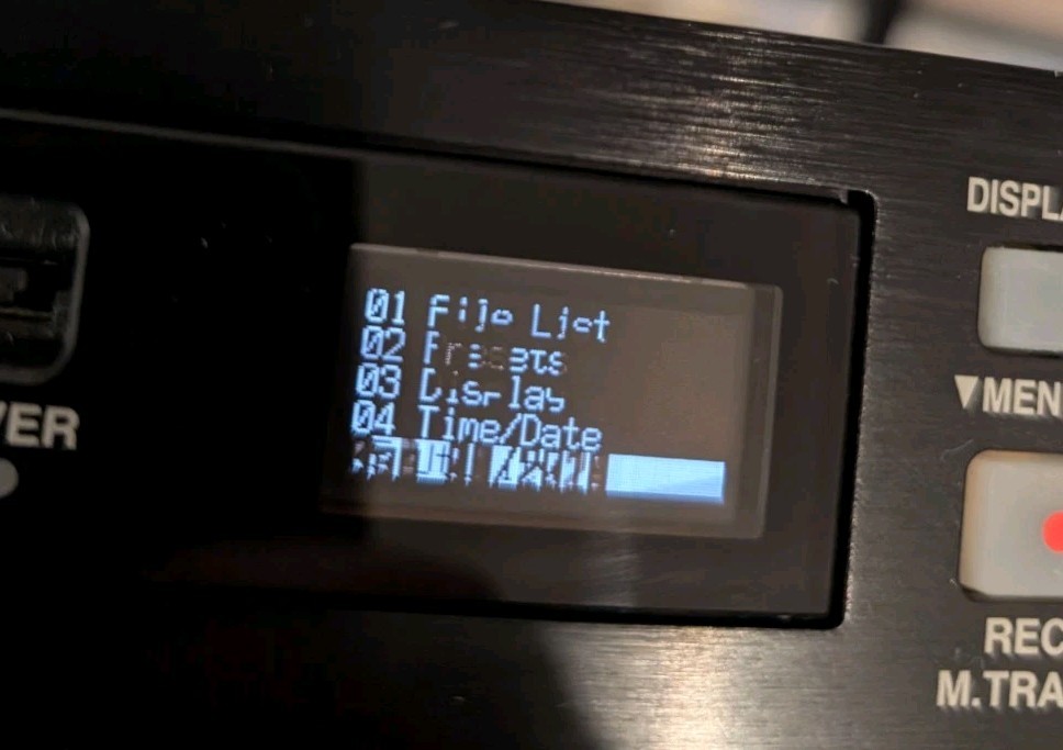 Denon Solid State Recorder DN-F450R Rack Mountable READ SCREEN DISPLAY ISSUES
