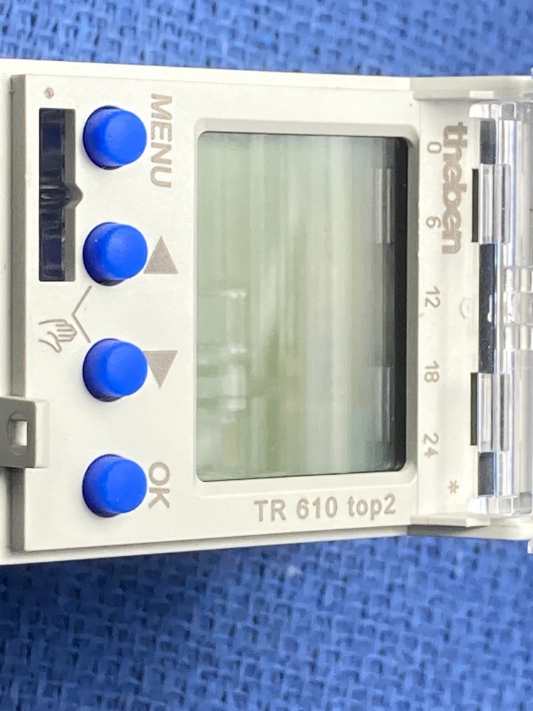 WEEKLY PROGRAM THEBEN 6104108 TIME SWITCH CLOCK OPERATED LIGHT CLIMATE SYSTEM