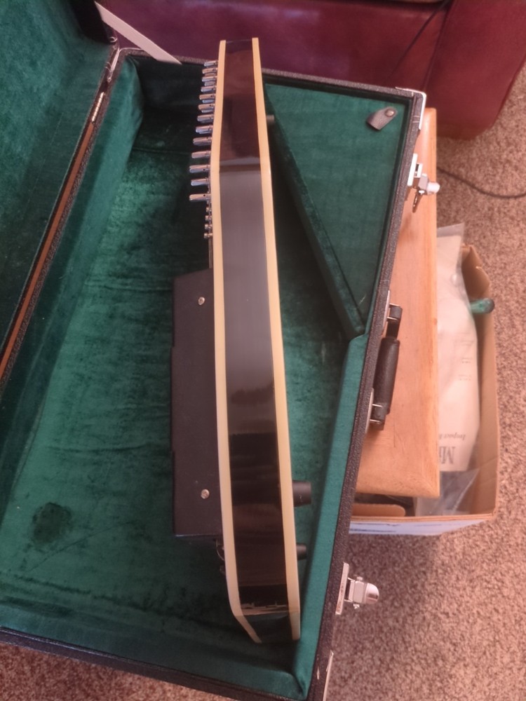 Oscar Schmidt Autoharp Model OS-120B/N